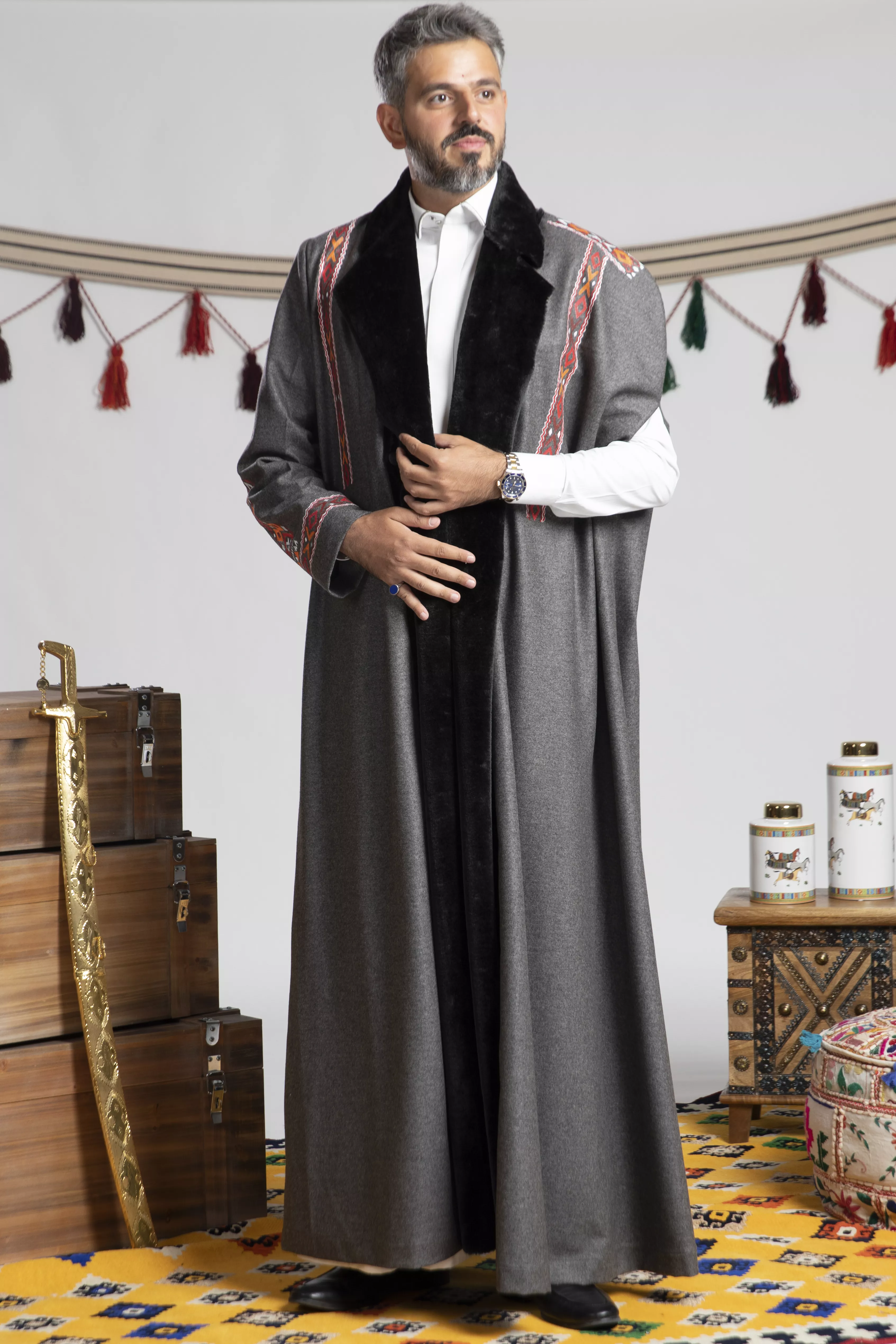 Mens Bisht