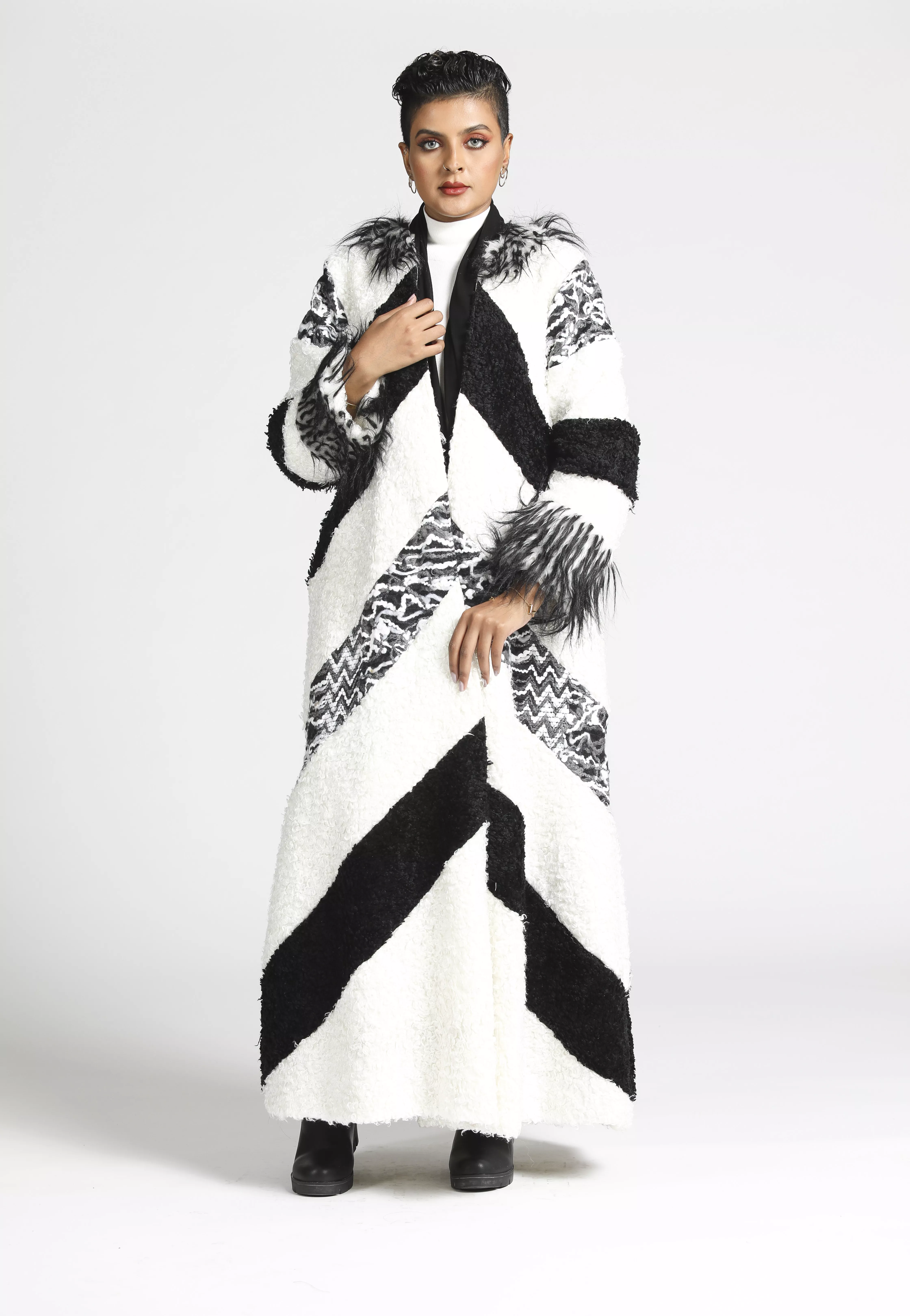 Women's Winters Abaya