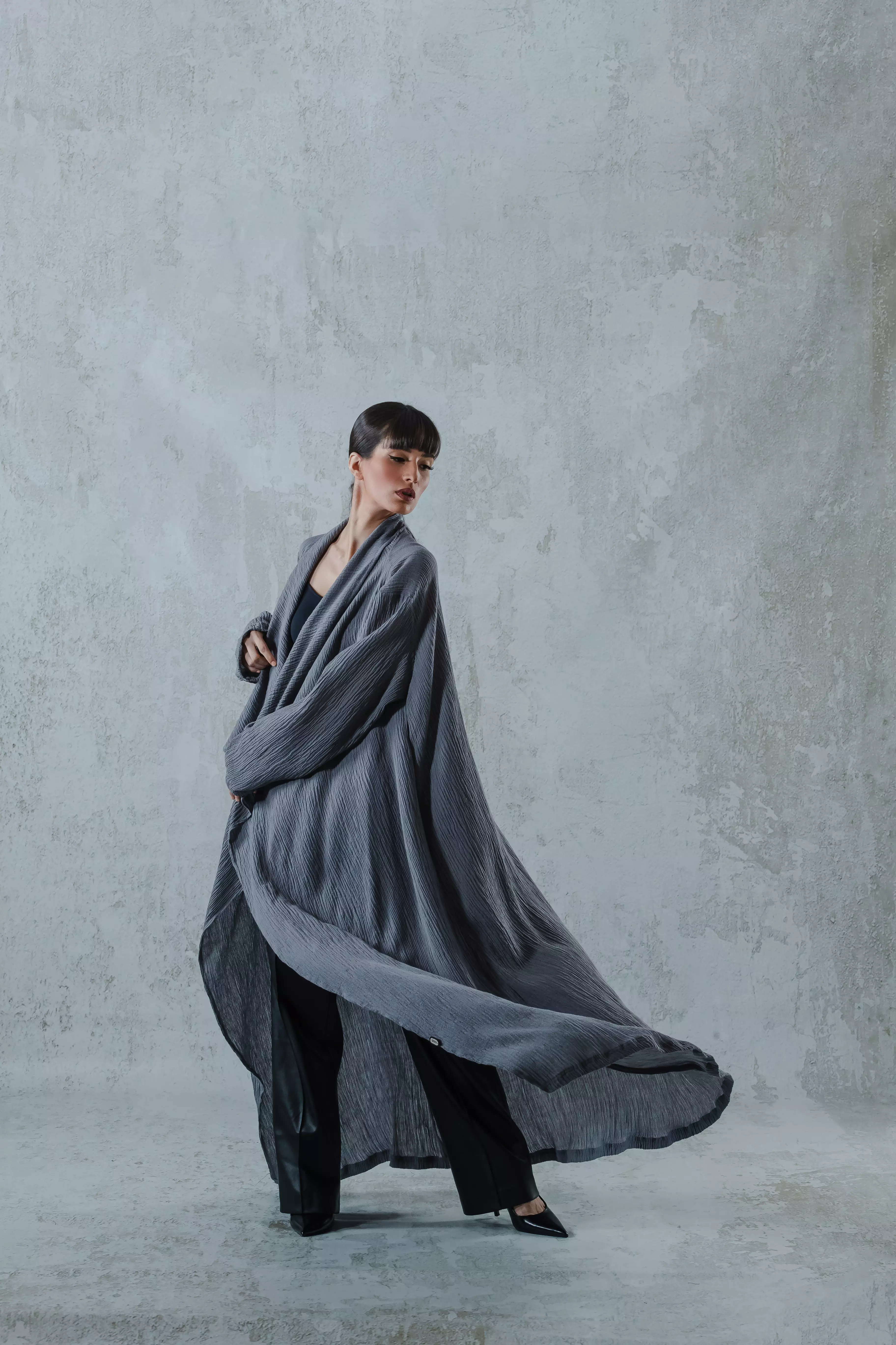 Women's Dark Crepe Gray Abaya